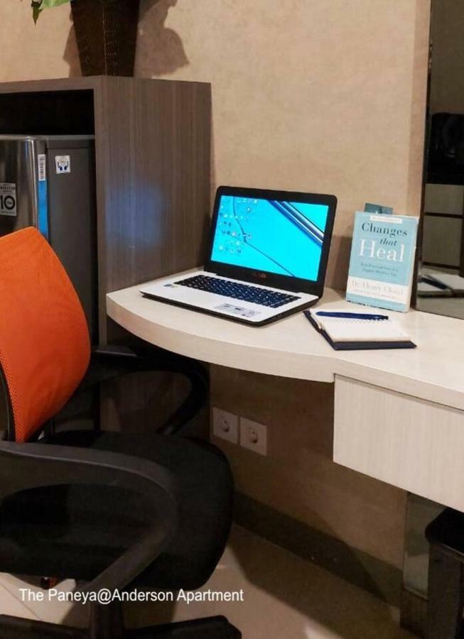 Lägenhet på 29 m² i Dukuh Pakis, med 1 sovrum och 1 badrum  Surabaya Exteriör bild